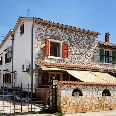 Casa Astrid Villa